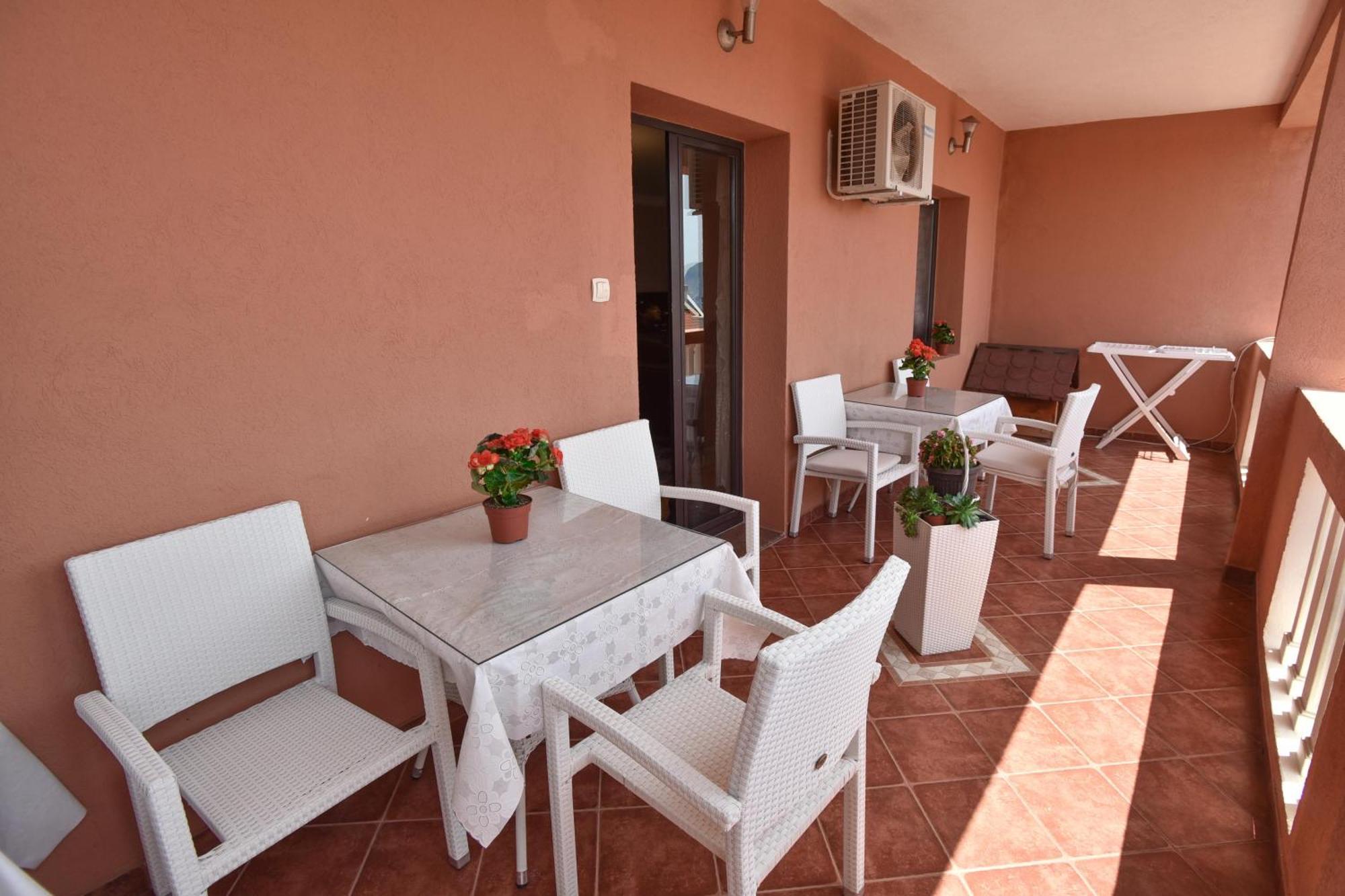 Vila Apartments Lidija Petrovac Dış mekan fotoğraf
